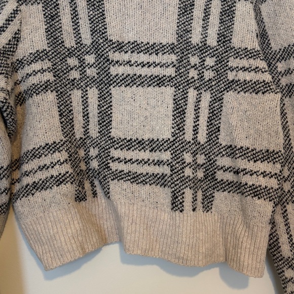 William Rast Cropped Cardigan, Large - Picture 8 of 10